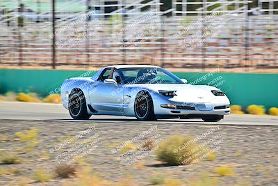 media/Oct-18-2025-Extreme Speed (Sat) [[d6d7e1fef1]]/Red-Green/